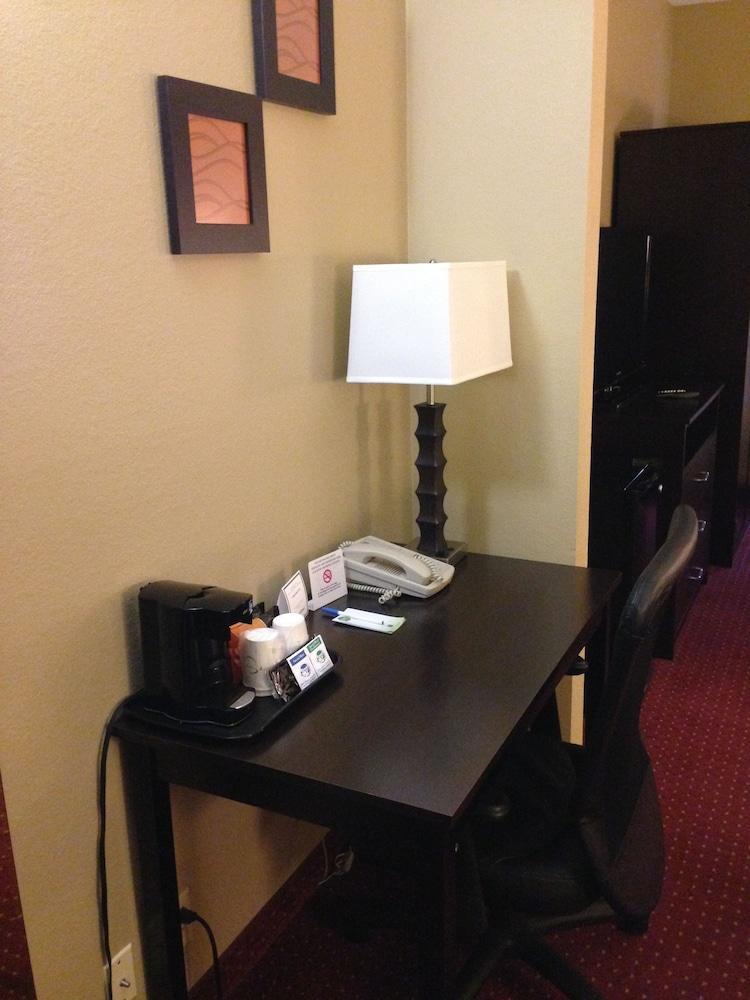 Quality Inn & Suites Little Rock West Экстерьер фото