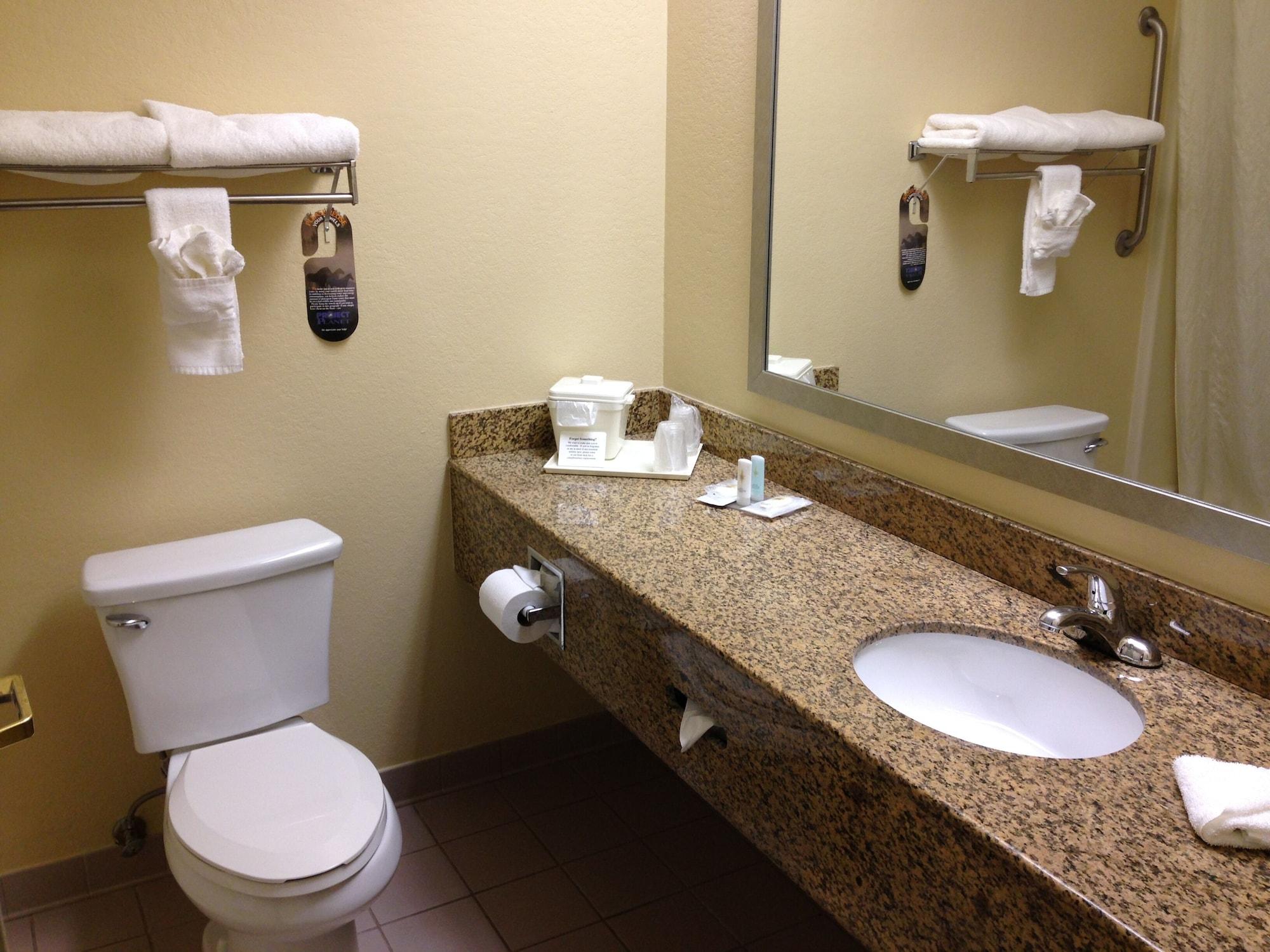Quality Inn & Suites Little Rock West Экстерьер фото