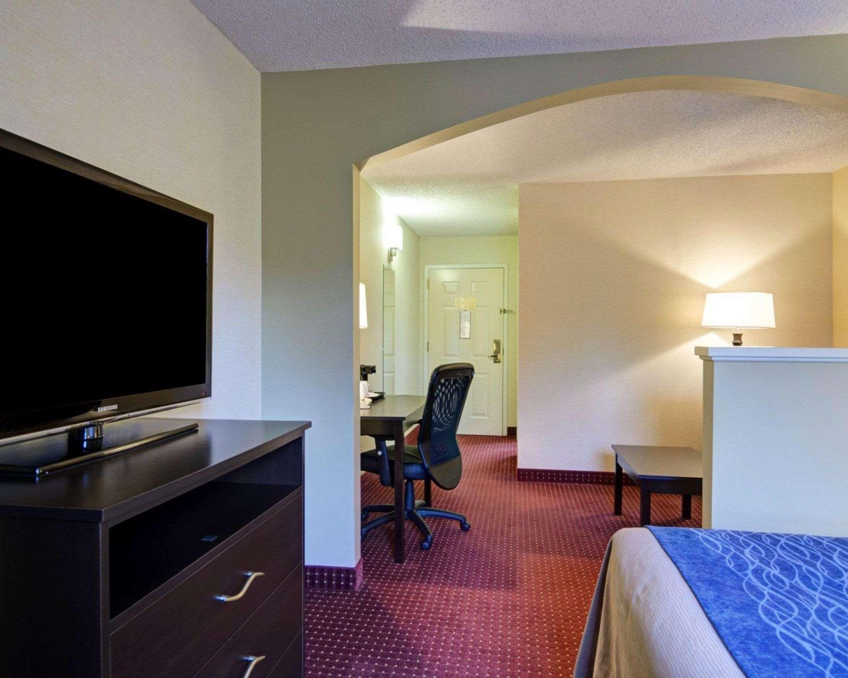Quality Inn & Suites Little Rock West Экстерьер фото