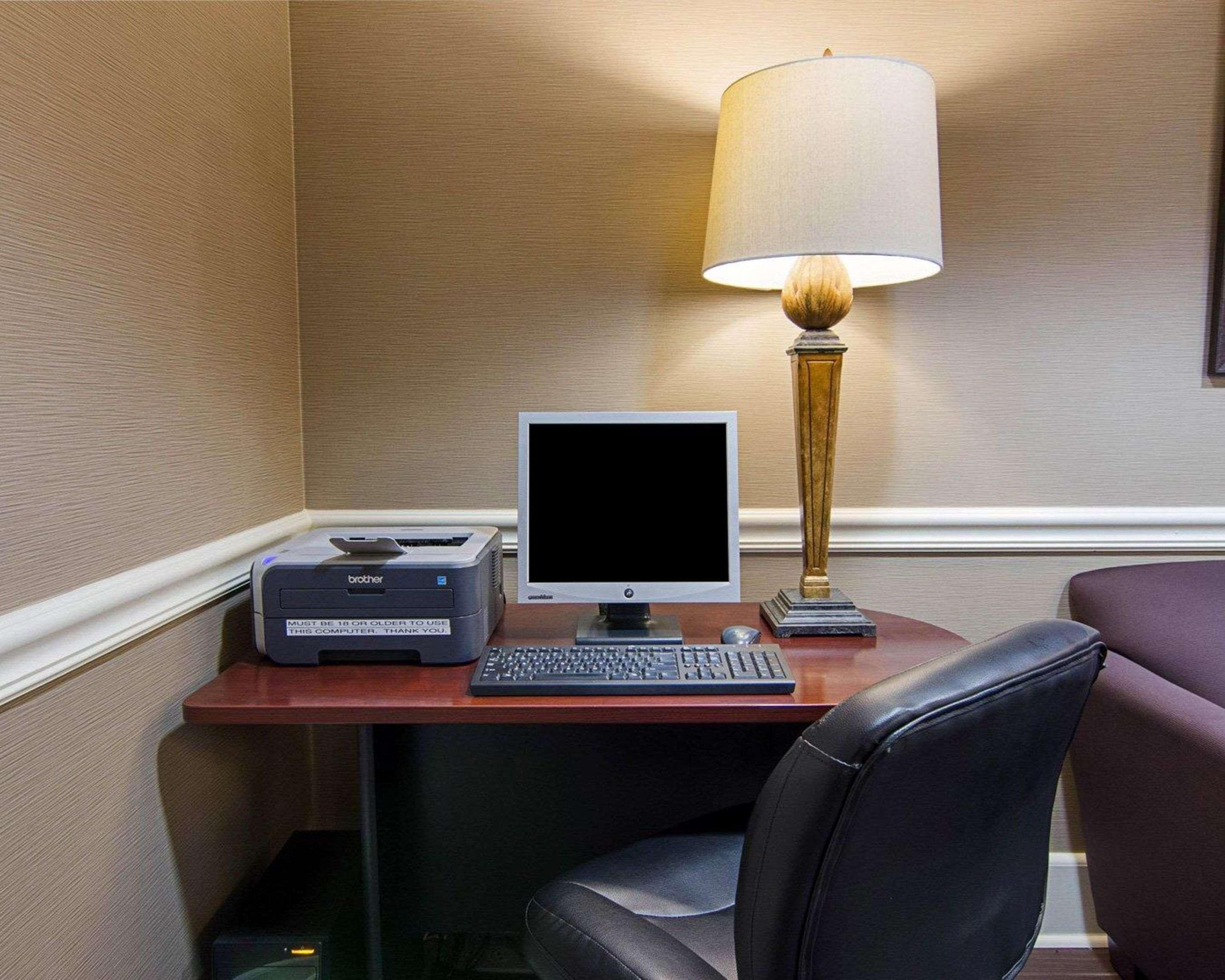 Quality Inn & Suites Little Rock West Экстерьер фото