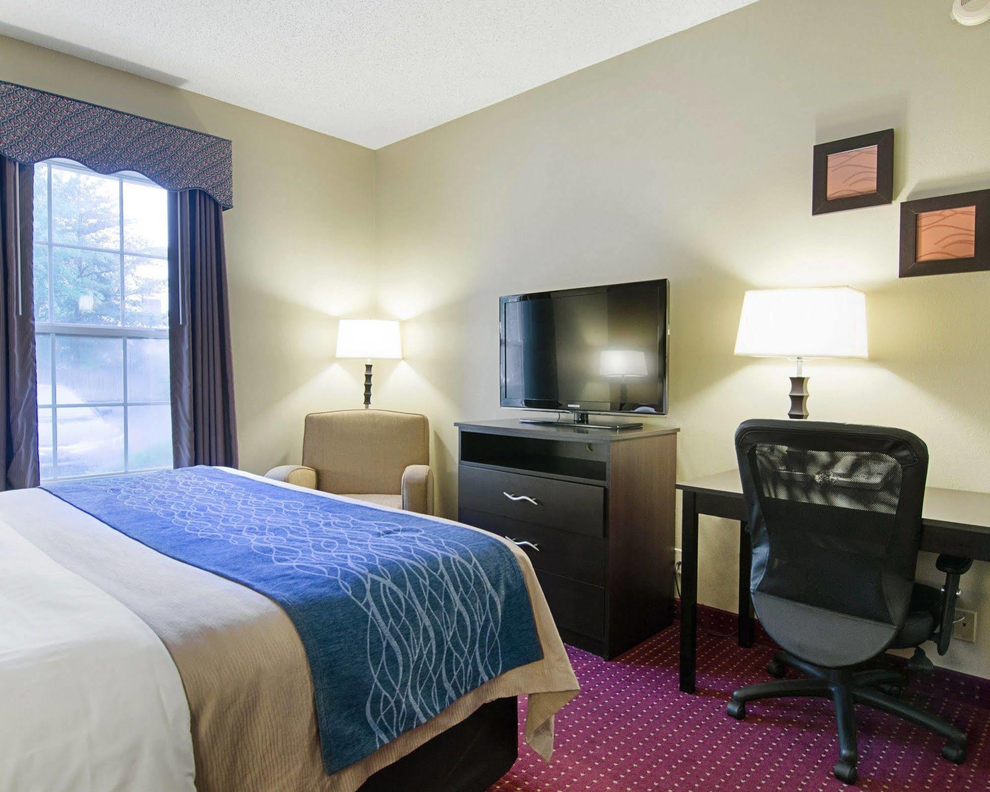 Quality Inn & Suites Little Rock West Экстерьер фото